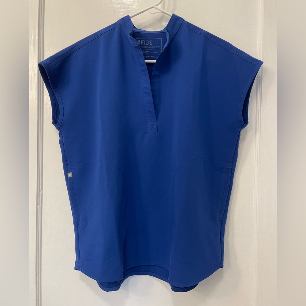 Figs Rafaela Oversized Scrub Top Winning Blue XS
